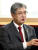 日本航空株式会社 赤坂 祐二