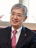 日本航空株式会社 赤坂 祐二